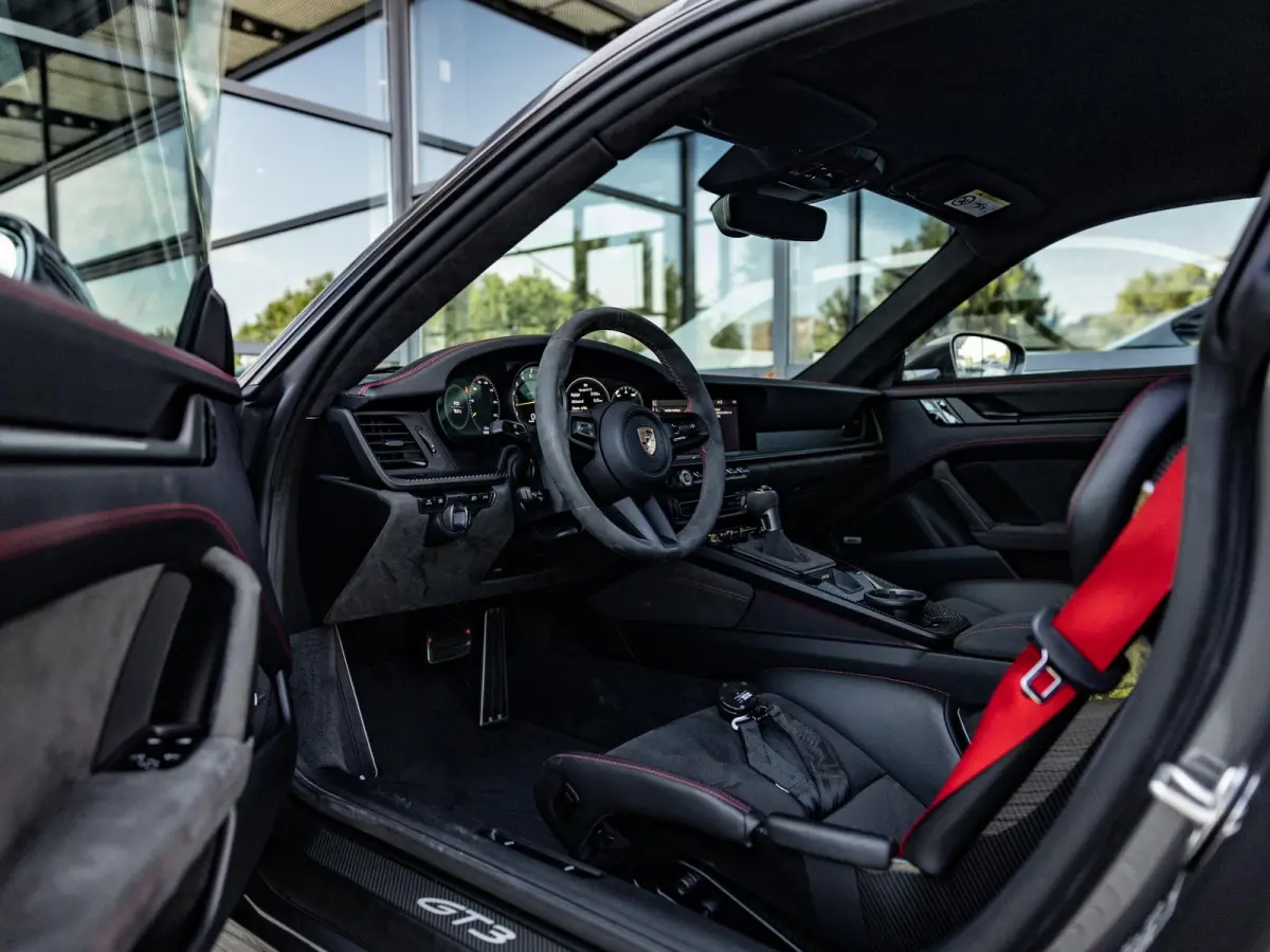 4.0 GT3 | SPORTCHRONO | KUIPSTOELEN | PDLS + | NEUS LIFT | BOSE | SPORTUITLAATSYSTEEM | AGAATGRIJS | NL GELEVERD | VIERWIELBESTURING | PVT PLUS | CLUBSPORT PAKKET |