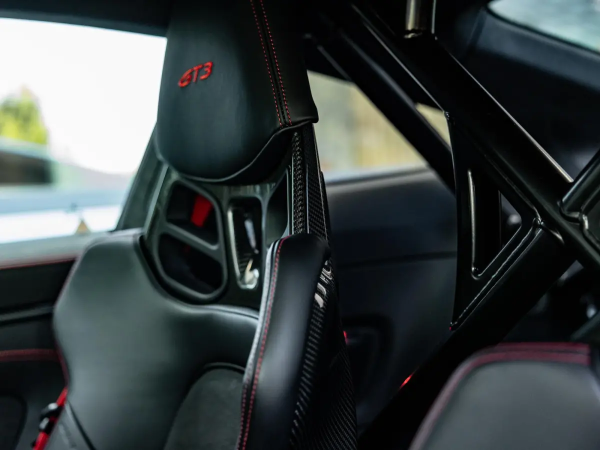 4.0 GT3 | SPORTCHRONO | KUIPSTOELEN | PDLS + | NEUS LIFT | BOSE | SPORTUITLAATSYSTEEM | AGAATGRIJS | NL GELEVERD | VIERWIELBESTURING | PVT PLUS | CLUBSPORT PAKKET |