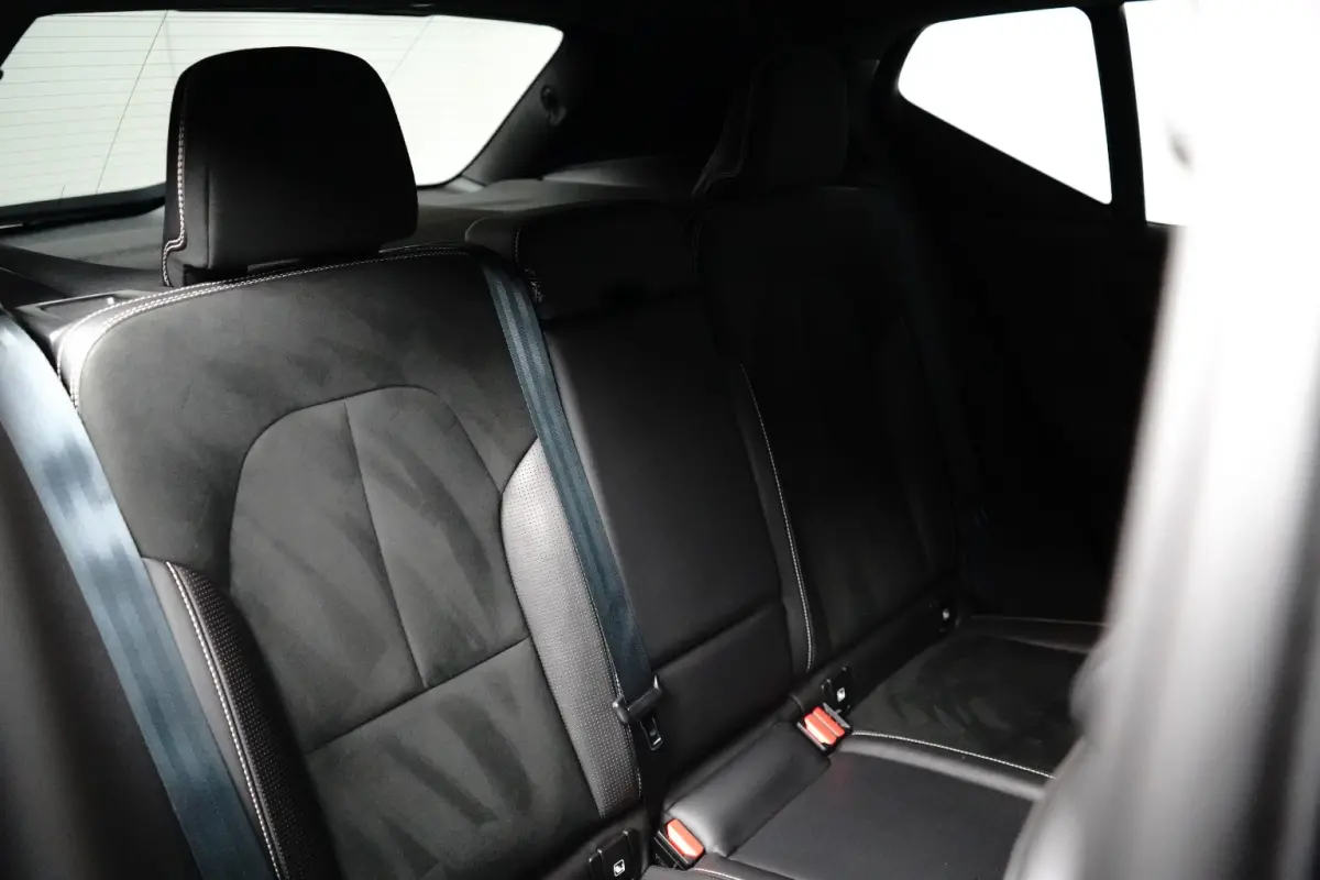 1.5 T5 R-Design 262pk | Stoelverwarming | Camera | Harmand & Kardon | Apple Carplay