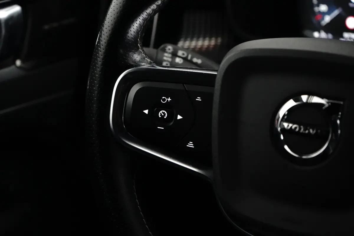 1.5 T5 R-Design 262pk | Stoelverwarming | Camera | Harmand & Kardon | Apple Carplay