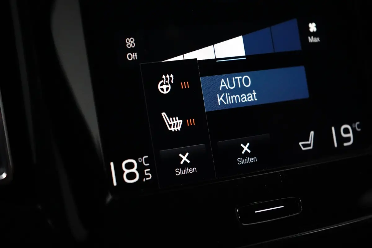 1.5 T5 R-Design 262pk | Stoelverwarming | Camera | Harmand & Kardon | Apple Carplay