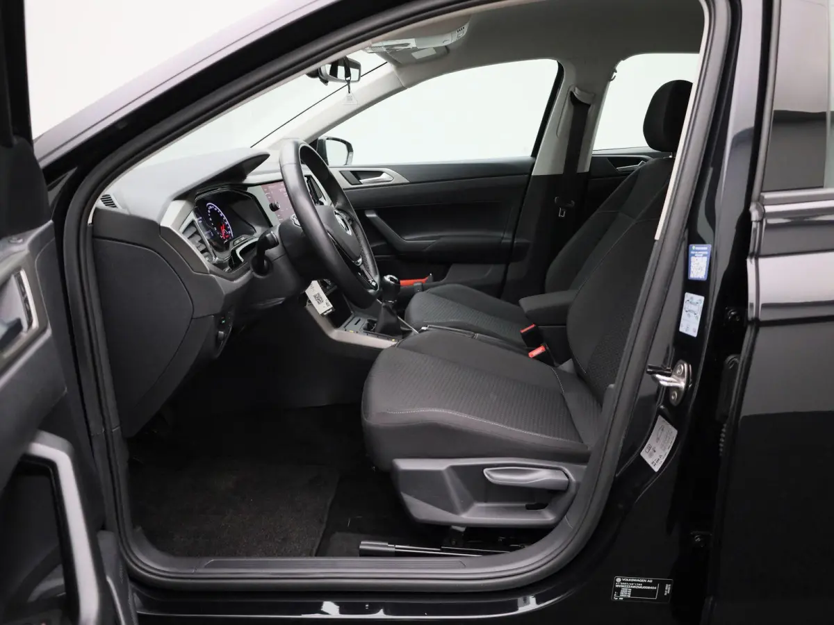 1.0 TSI Comfortline | 95 PK | Airco | Parkeersensoren | Navigatie | Carplay / Android Auto