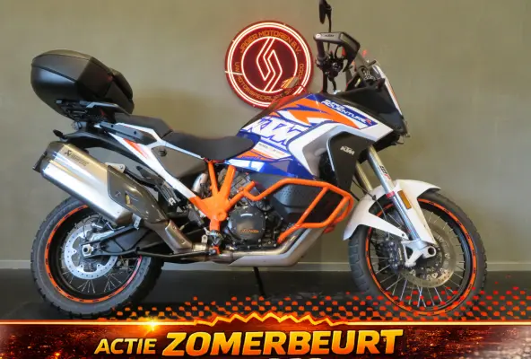 R NIEUWSTAAT!!