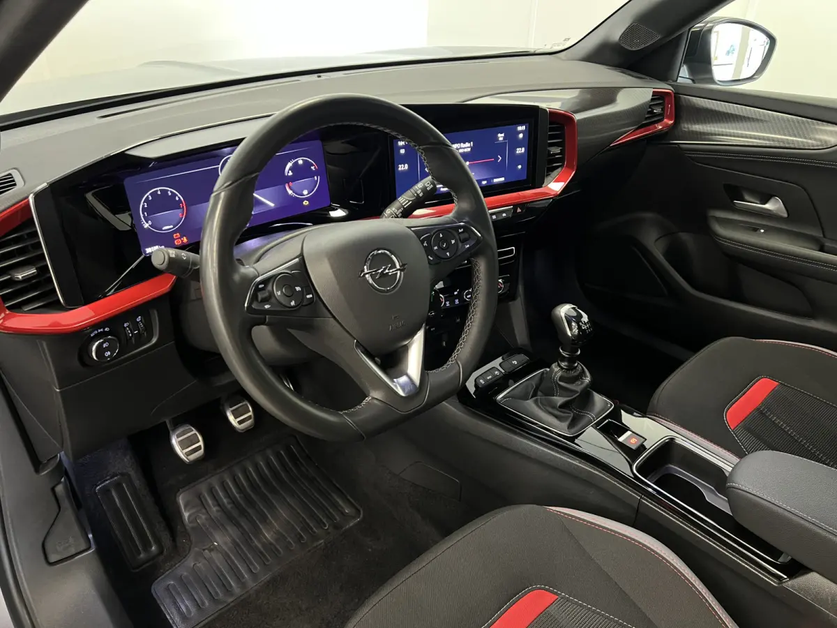1.2 Turbo 101PK GS-LINE / NAVI / CAMERA /