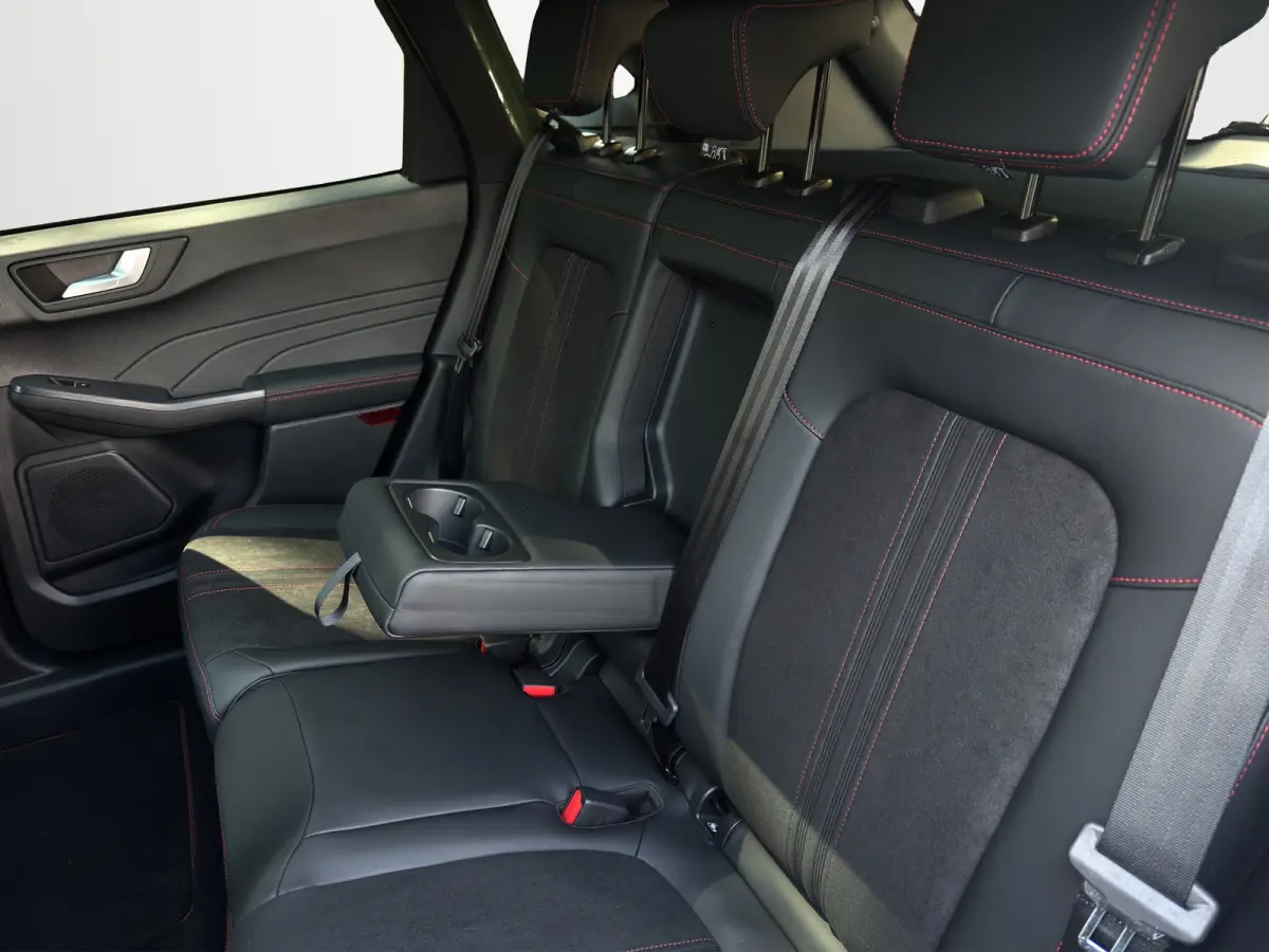 2.5 PHEV ST-Line X 243pk | Incl. 8 jaar/160.000km Garantie | Pano | Elektr. Trekhaak | Matrix LED | Winter Pack |