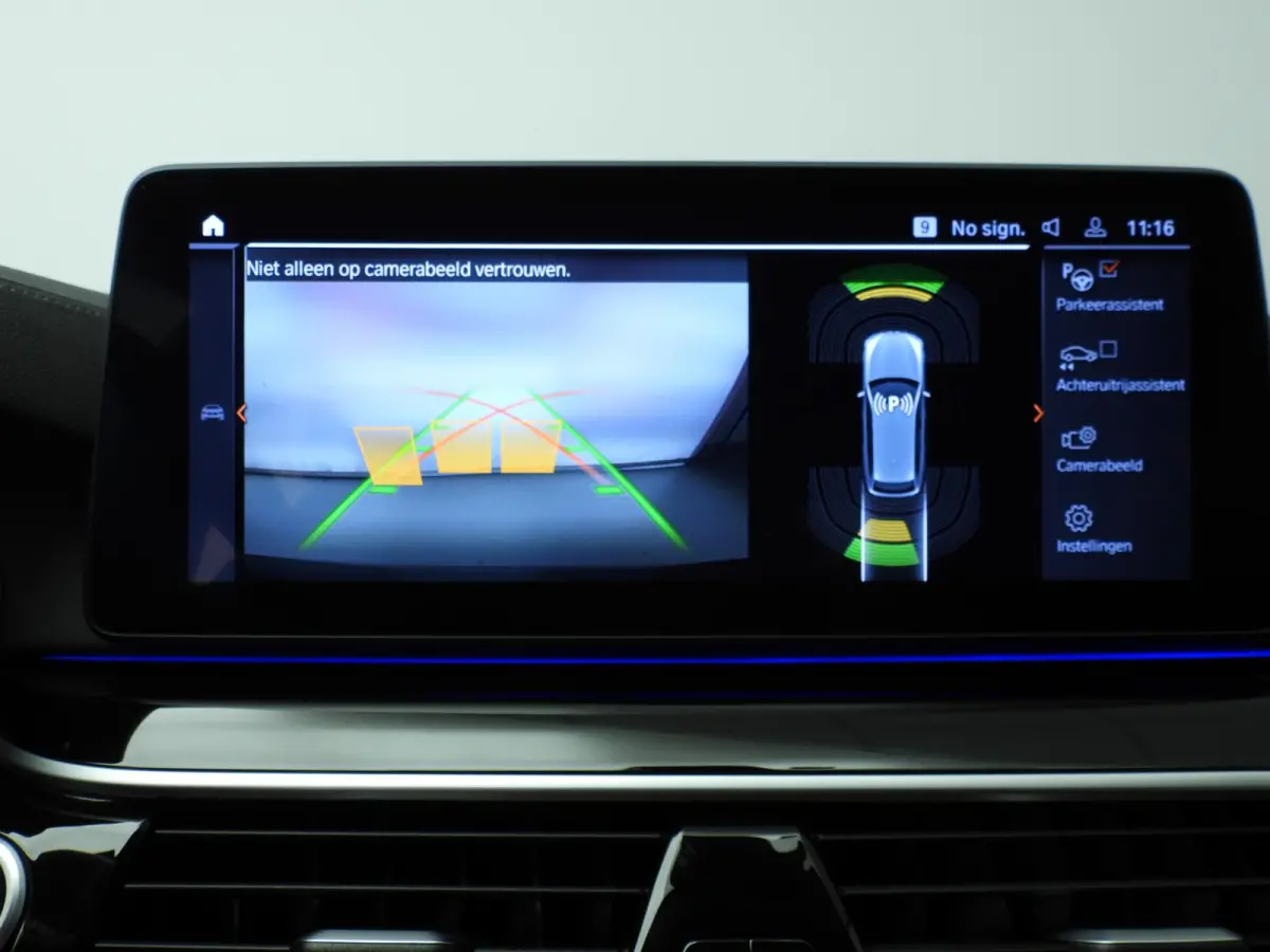 520i | LED | Leder | Navigatie | Comfortzetels | Stoelverwarming | DAB | Hifi speakers | Alu 18 inch
