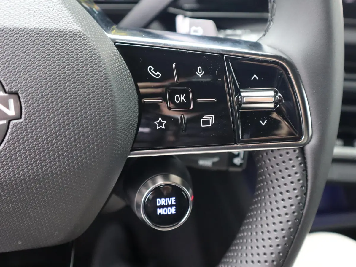 ADVANCE 52 kWh | Stoel en Stuurverwarming | Adaptieve Cruise Controle |