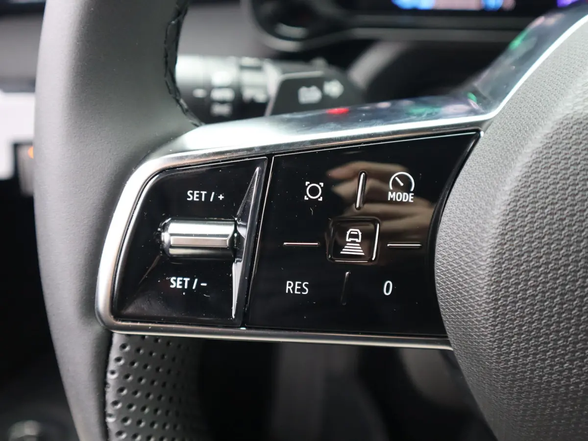 ADVANCE 52 kWh | Stoel en Stuurverwarming | Adaptieve Cruise Controle |