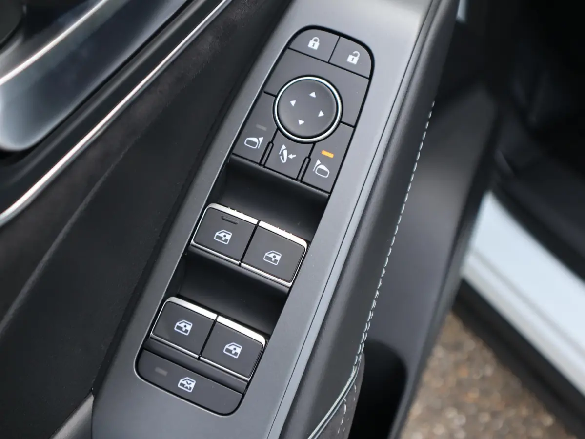 1.5 e-Power Tekna Plus | Lederen Bekl. |  Panoramadak | BOSE Audio | Head-Up |