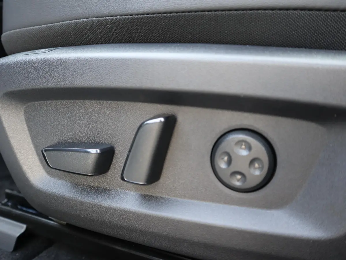1.5 e-Power Tekna Plus | Lederen Bekl. |  Panoramadak | BOSE Audio | Head-Up |