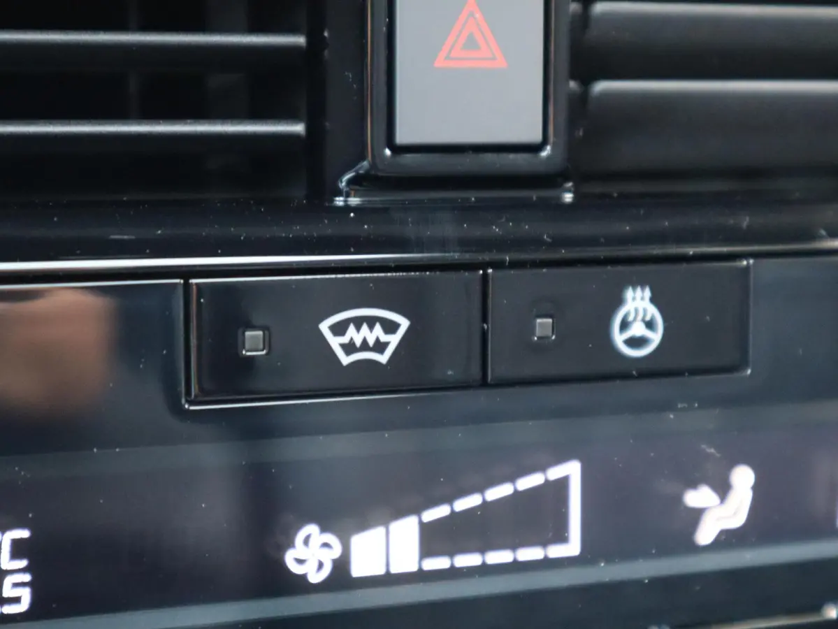 1.5 e-Power Tekna Plus | Lederen Bekl. |  Panoramadak | BOSE Audio | Head-Up |