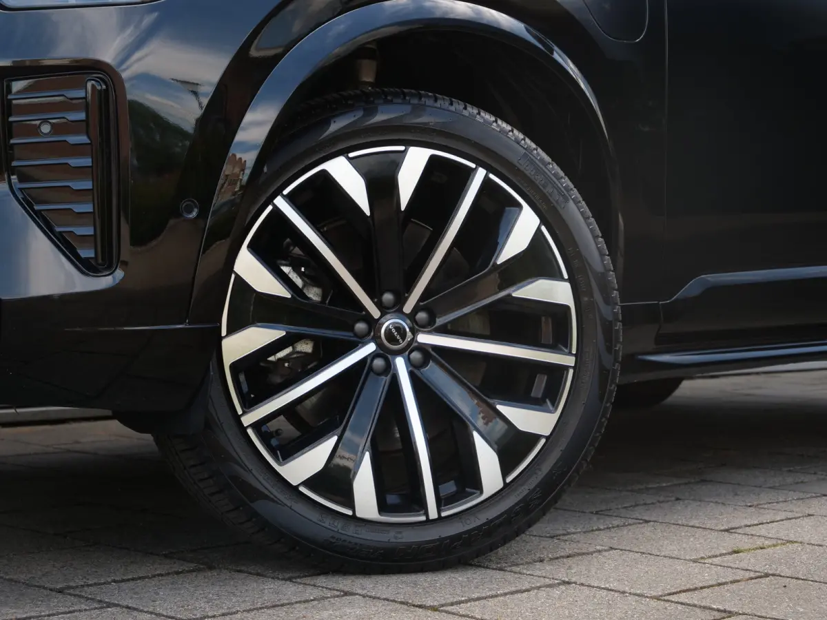 2.0 T8 Plug-in hybrid AWD Plus Dark 455 Pk Automaat Navi / DAB / Camera's / Leer / 7 persoons