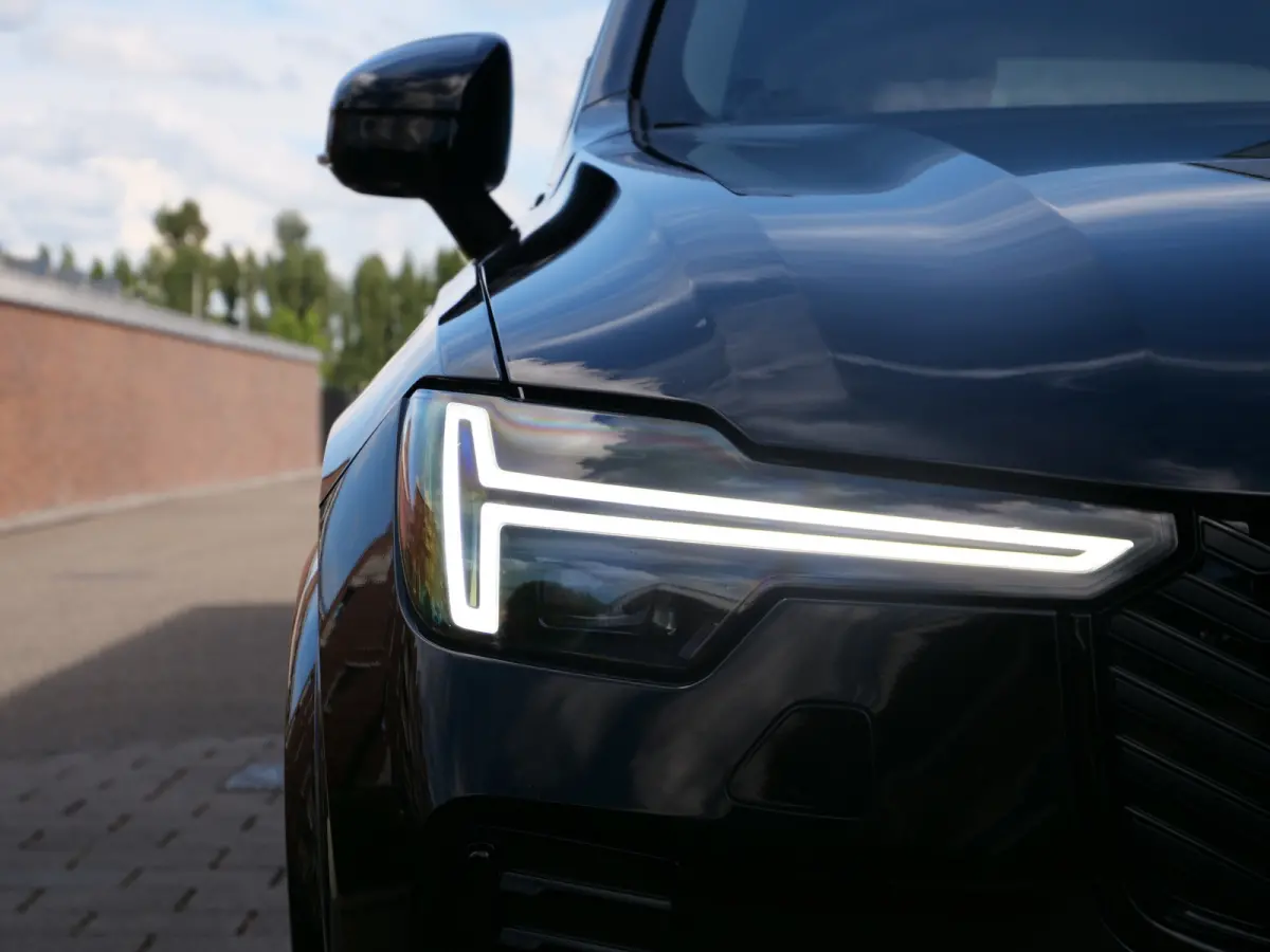 2.0 T8 Plug-in hybrid AWD Plus Dark 455 Pk Automaat Navi / DAB / Camera's / Leer / 7 persoons