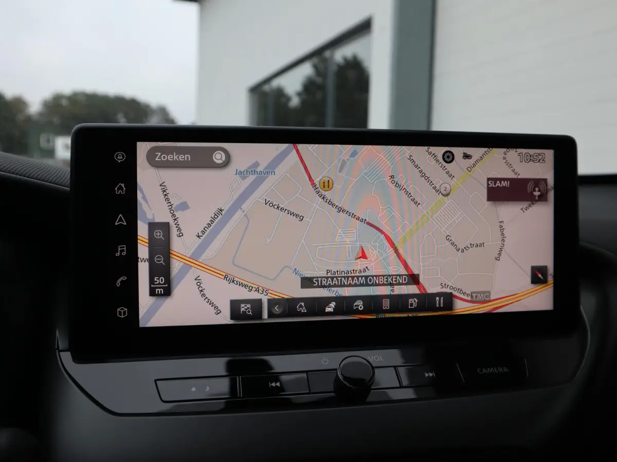 1.6 Hybrid N-Connecta | Navigatie | Parkeercamera | Stoel-, Stuur- & Voorruitverw. |
