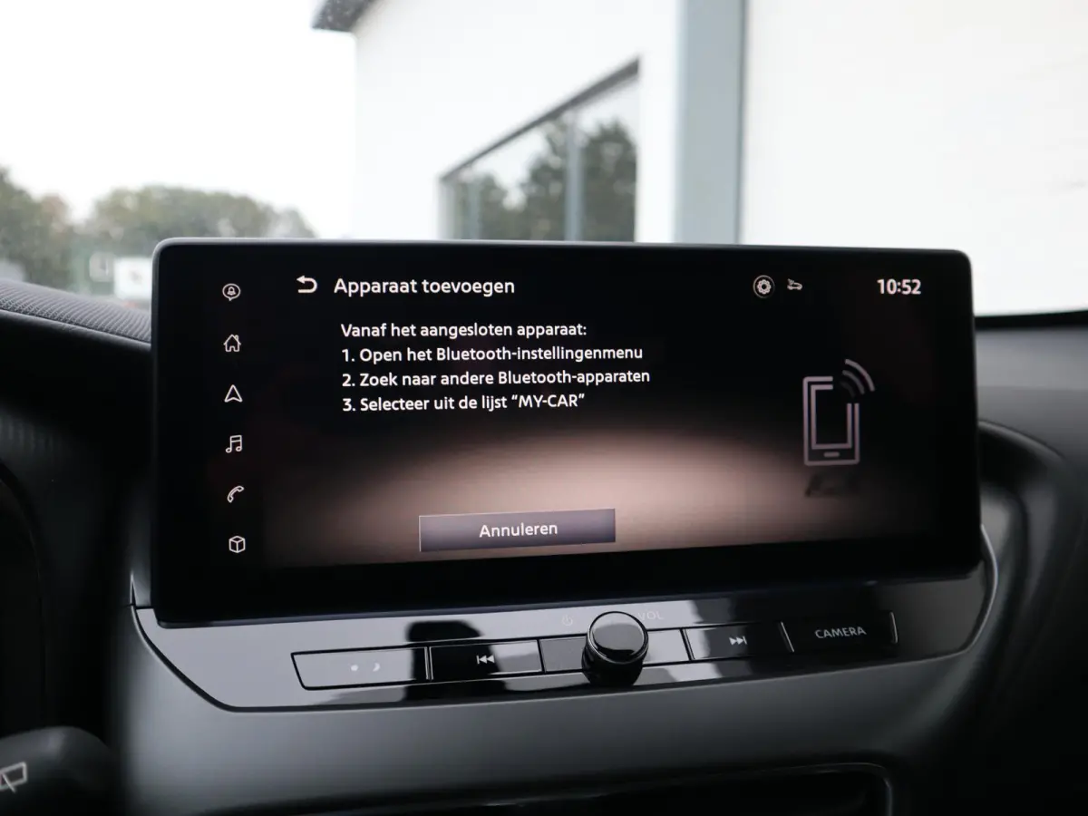 1.6 Hybrid N-Connecta | Navigatie | Parkeercamera | Stoel-, Stuur- & Voorruitverw. |