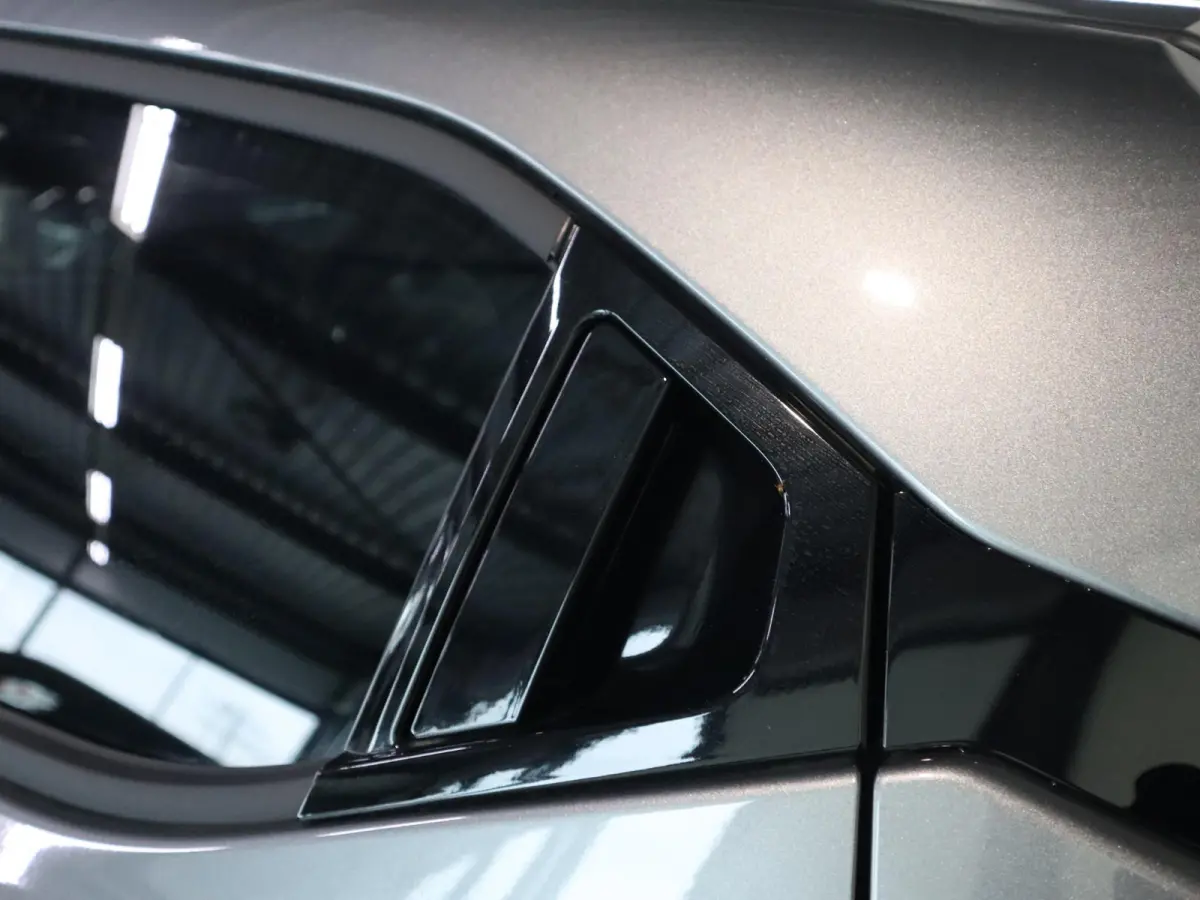 1.6 Hybrid N-Connecta | Navigatie | Parkeercamera | Stoel-, Stuur- & Voorruitverw. |