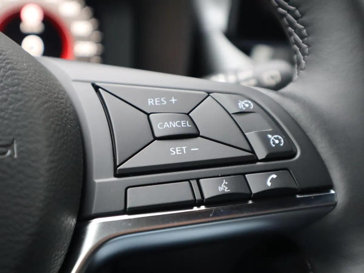 1.6 Hybrid N-Connecta | Navigatie | Parkeercamera | Stoel-, Stuur- & Voorruitverw. |