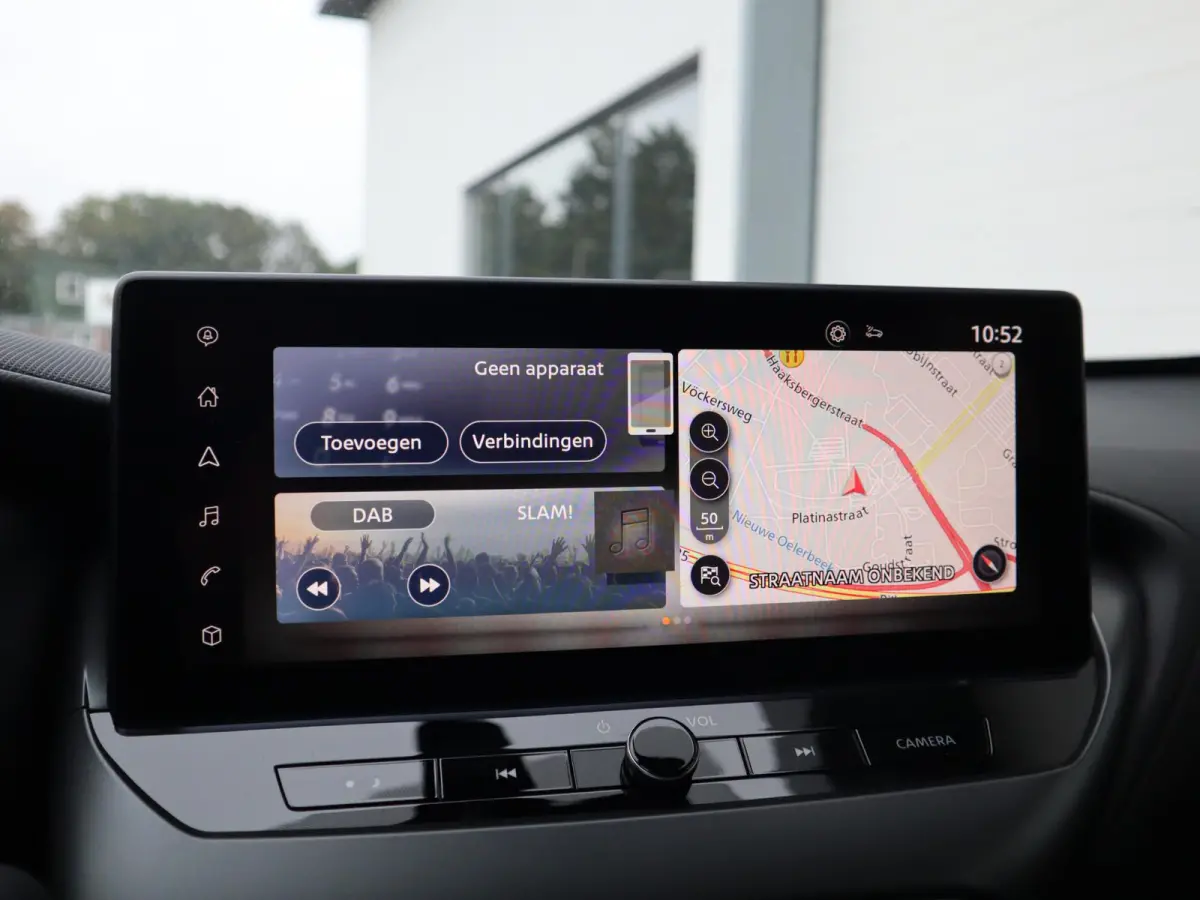 1.6 Hybrid N-Connecta | Navigatie | Parkeercamera | Stoel-, Stuur- & Voorruitverw. |