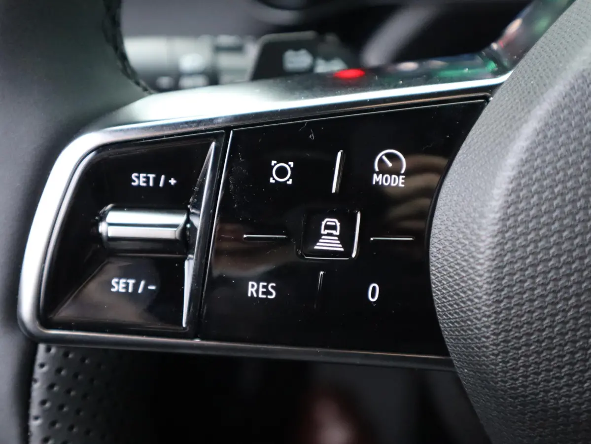 ADVANCE 52 kWh | Google Navi | Stoel- & Stuurwielverw. | Adapt. Cruise |