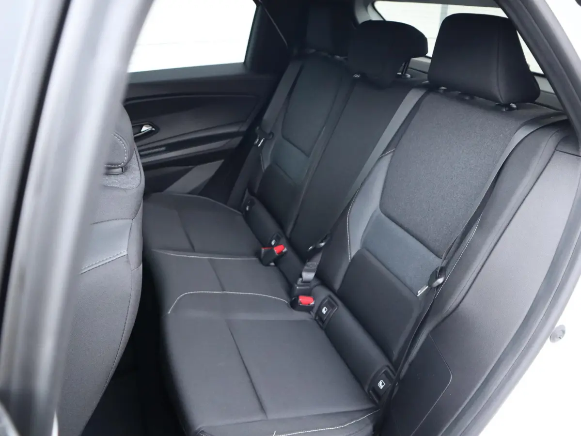 ADVANCE 52 kWh | Google Navi | Stoel- & Stuurwielverw. | Adapt. Cruise |