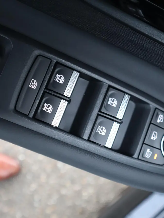 ADVANCE 52 kWh | Google Navi | Stoel- & Stuurwielverw. | Adapt. Cruise |