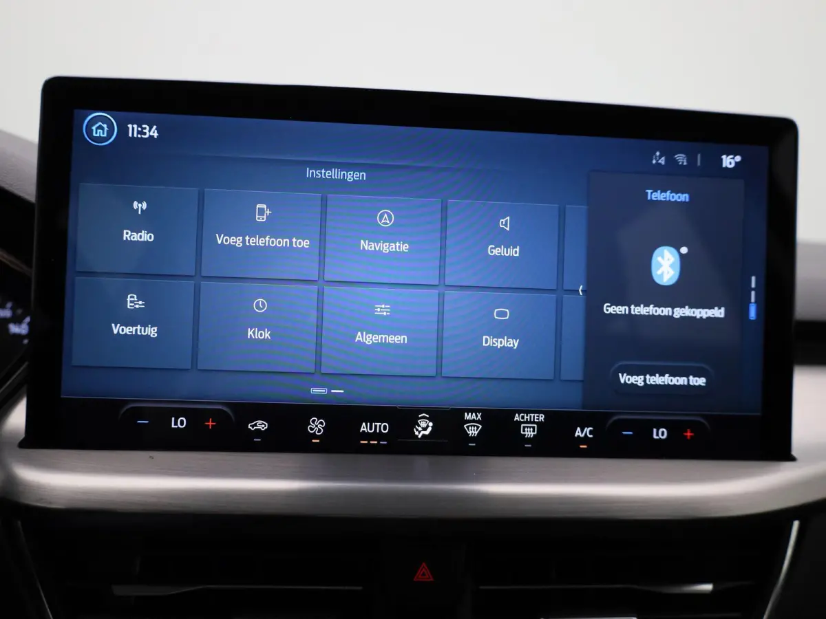 1.0 EcoBoost Hybrid Titanium | Cruise Control | Dual Climate Control | Apple Carplay/Android Auto | Dealer onderhouden! |