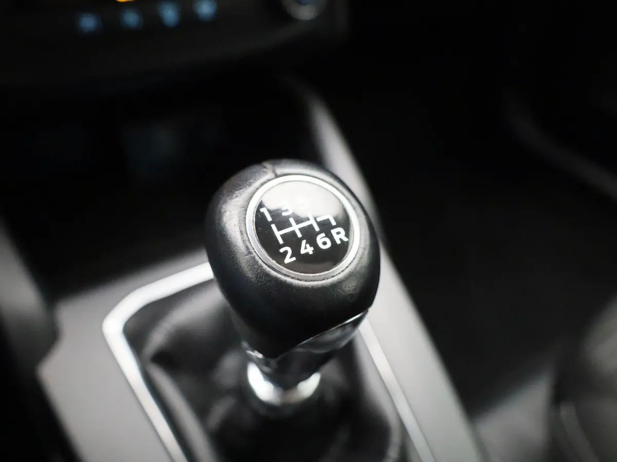 1.0 EcoBoost Hybrid Titanium | Cruise Control | Dual Climate Control | Apple Carplay/Android Auto | Dealer onderhouden! |