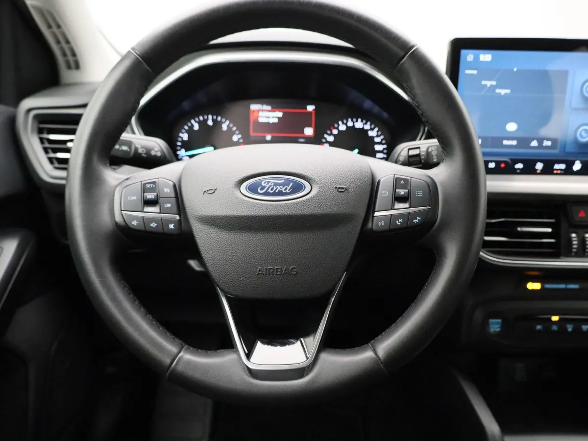 1.0 EcoBoost Hybrid Titanium | Cruise Control | Dual Climate Control | Apple Carplay/Android Auto | Dealer onderhouden! |