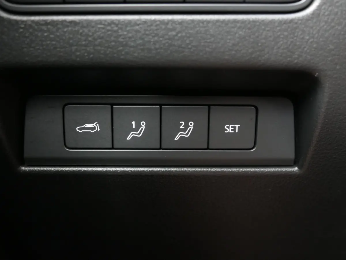 2.5 e-SkyActiv PHEV Homura | Panoramadak | Trekhaak | 360°-camera | BOSE | Memory | Stoelventilatie | Stuur-/Stoelverwarming V+A | Apple-/Android Carplay | Dodehoek detectie | ACC