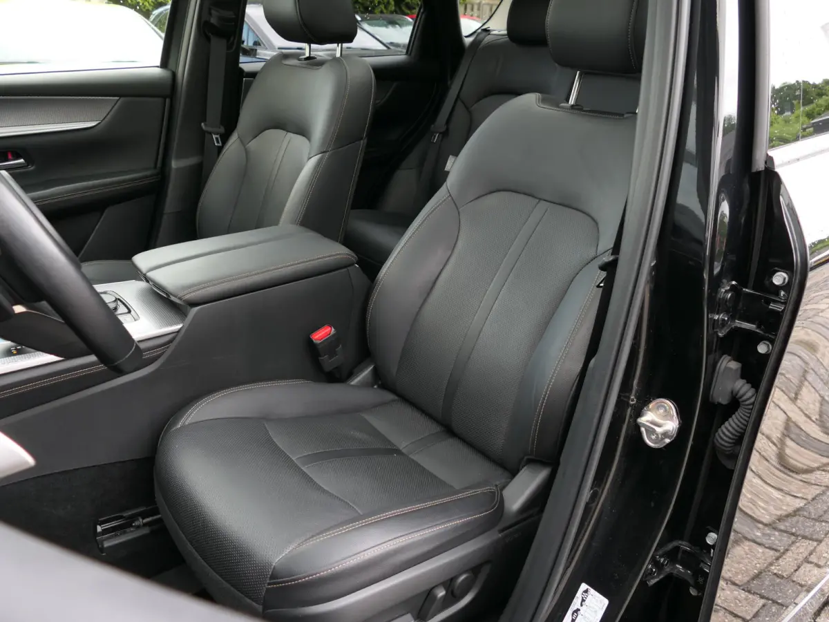 2.5 e-SkyActiv PHEV Homura | Panoramadak | Trekhaak | 360°-camera | BOSE | Memory | Stoelventilatie | Stuur-/Stoelverwarming V+A | Apple-/Android Carplay | Dodehoek detectie | ACC
