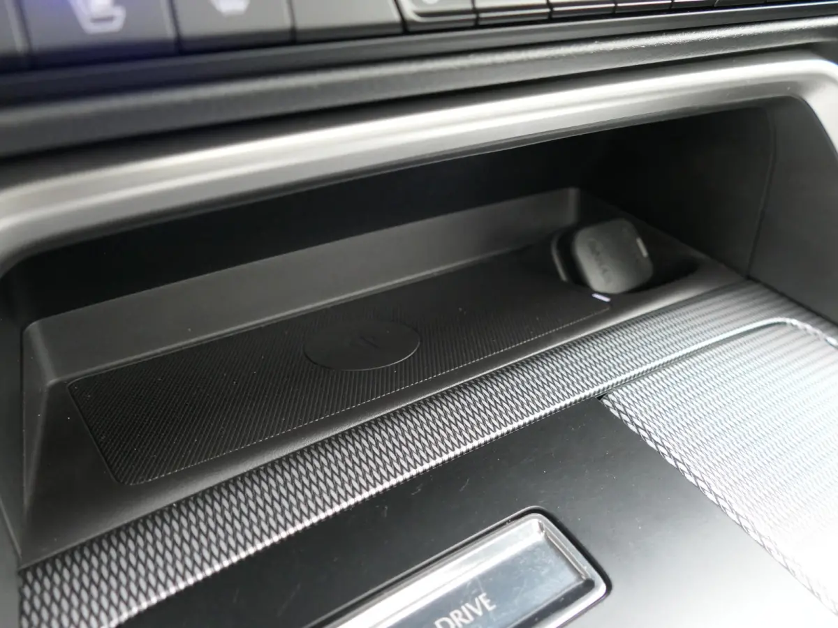 2.5 e-SkyActiv PHEV Homura | Panoramadak | Trekhaak | 360°-camera | BOSE | Memory | Stoelventilatie | Stuur-/Stoelverwarming V+A | Apple-/Android Carplay | Dodehoek detectie | ACC