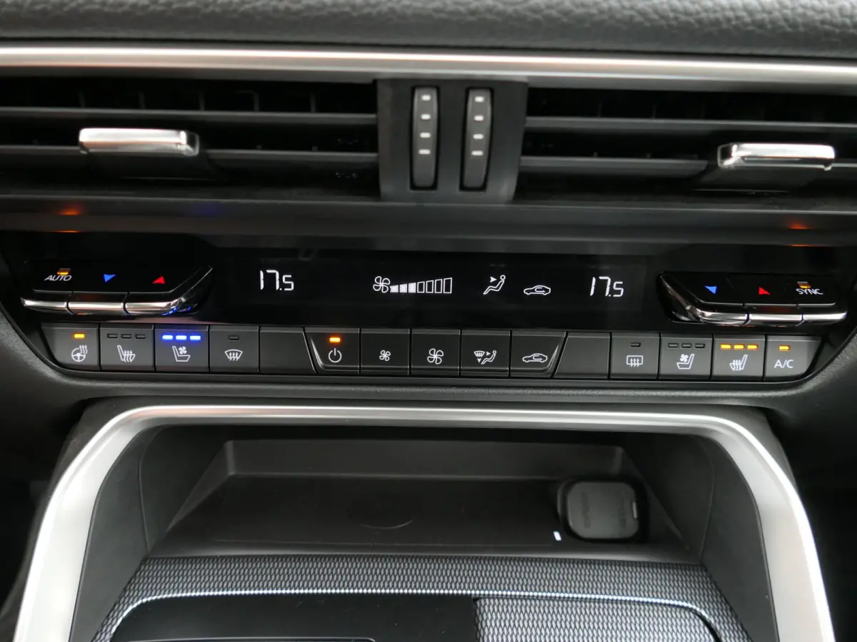2.5 e-SkyActiv PHEV Homura | Panoramadak | Trekhaak | 360°-camera | BOSE | Memory | Stoelventilatie | Stuur-/Stoelverwarming V+A | Apple-/Android Carplay | Dodehoek detectie | ACC