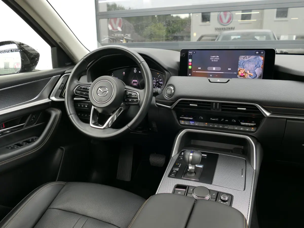 2.5 e-SkyActiv PHEV Homura | Panoramadak | Trekhaak | 360°-camera | BOSE | Memory | Stoelventilatie | Stuur-/Stoelverwarming V+A | Apple-/Android Carplay | Dodehoek detectie | ACC