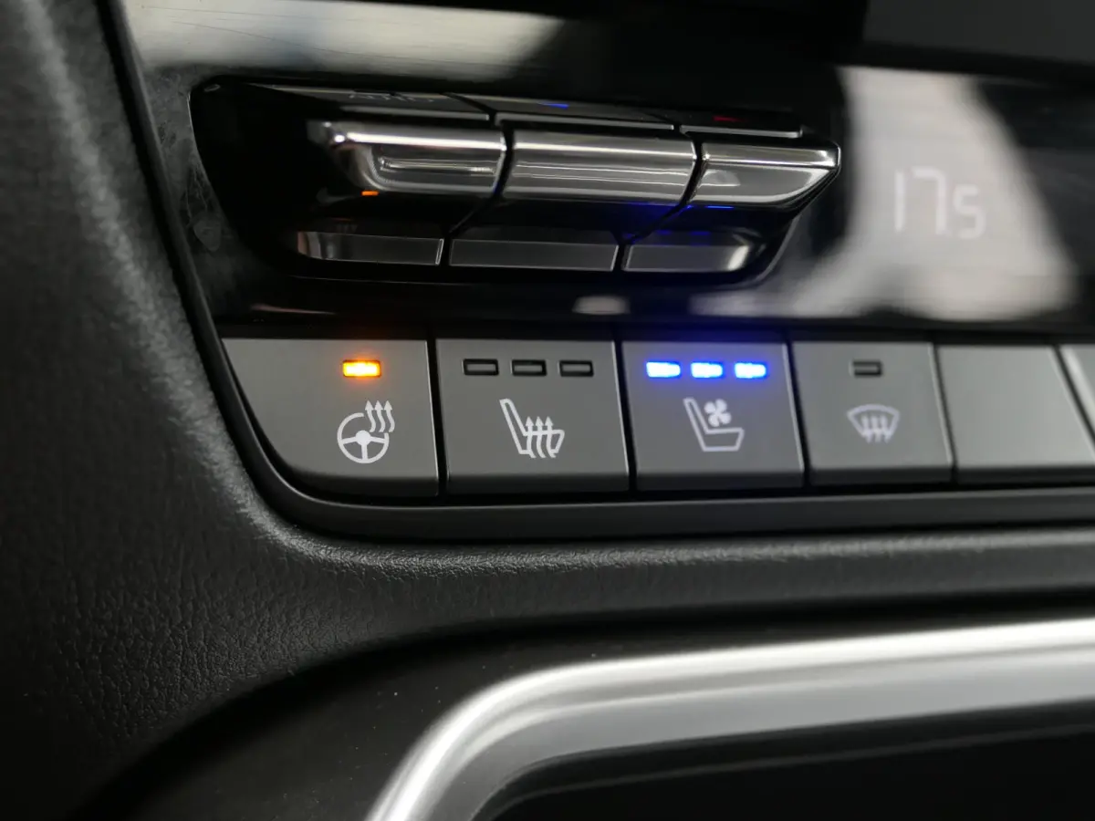 2.5 e-SkyActiv PHEV Homura | Panoramadak | Trekhaak | 360°-camera | BOSE | Memory | Stoelventilatie | Stuur-/Stoelverwarming V+A | Apple-/Android Carplay | Dodehoek detectie | ACC