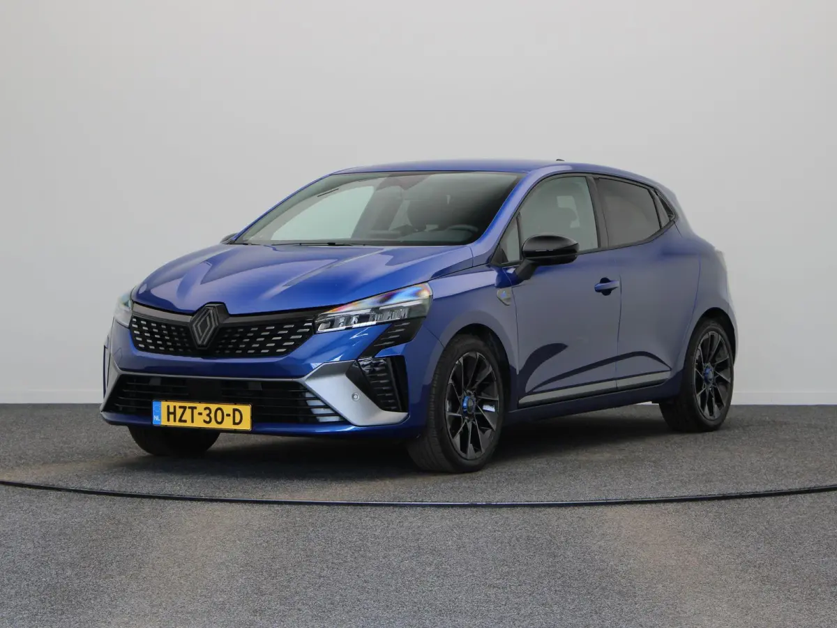 E-Tech Full Hybrid 145pk esprit Alpine | Stoel- en stuurwielverwarming | Lichtmetalen velgen | Achteruitrijcamera |