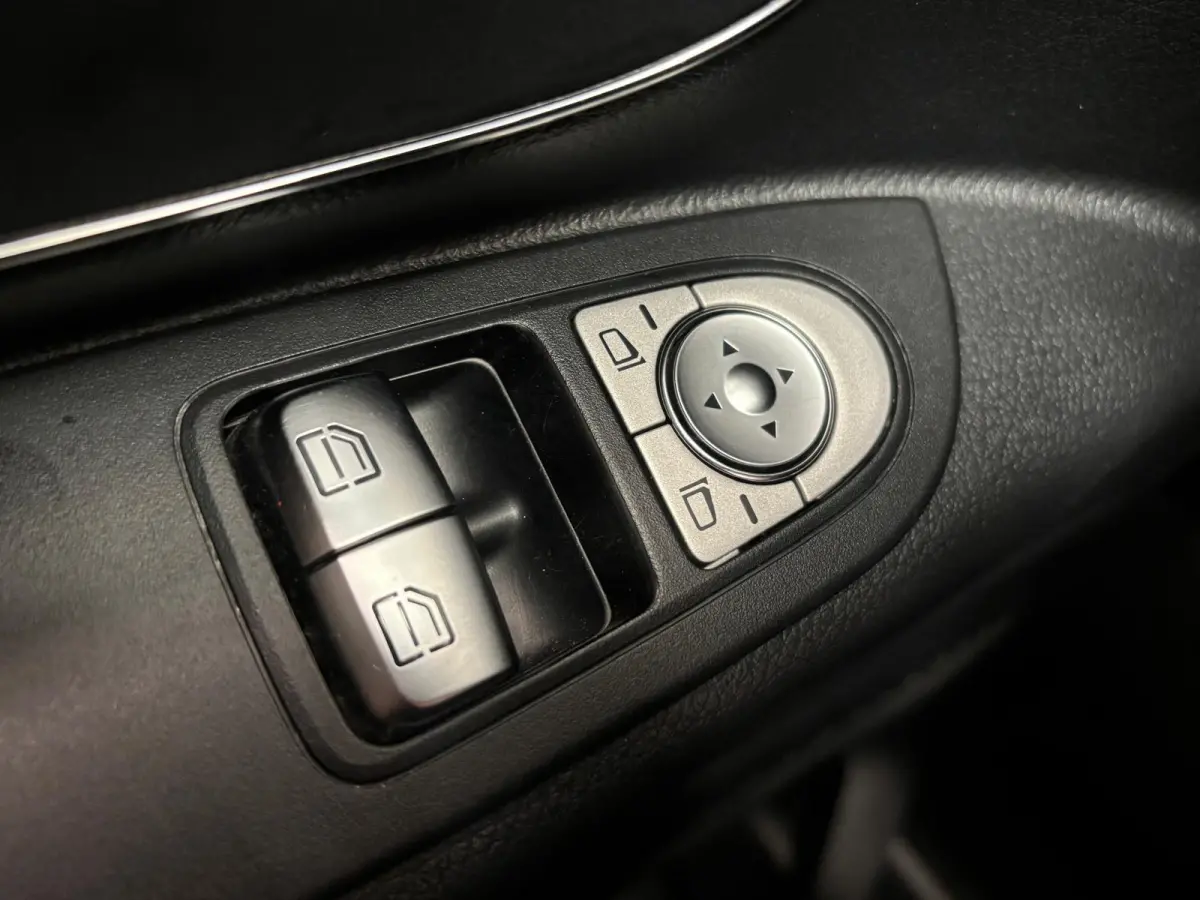 114 CDI Extra Lang Automaat Camera Stoelverwarming Adaptive Cruise Control Navigatie Trekhaak