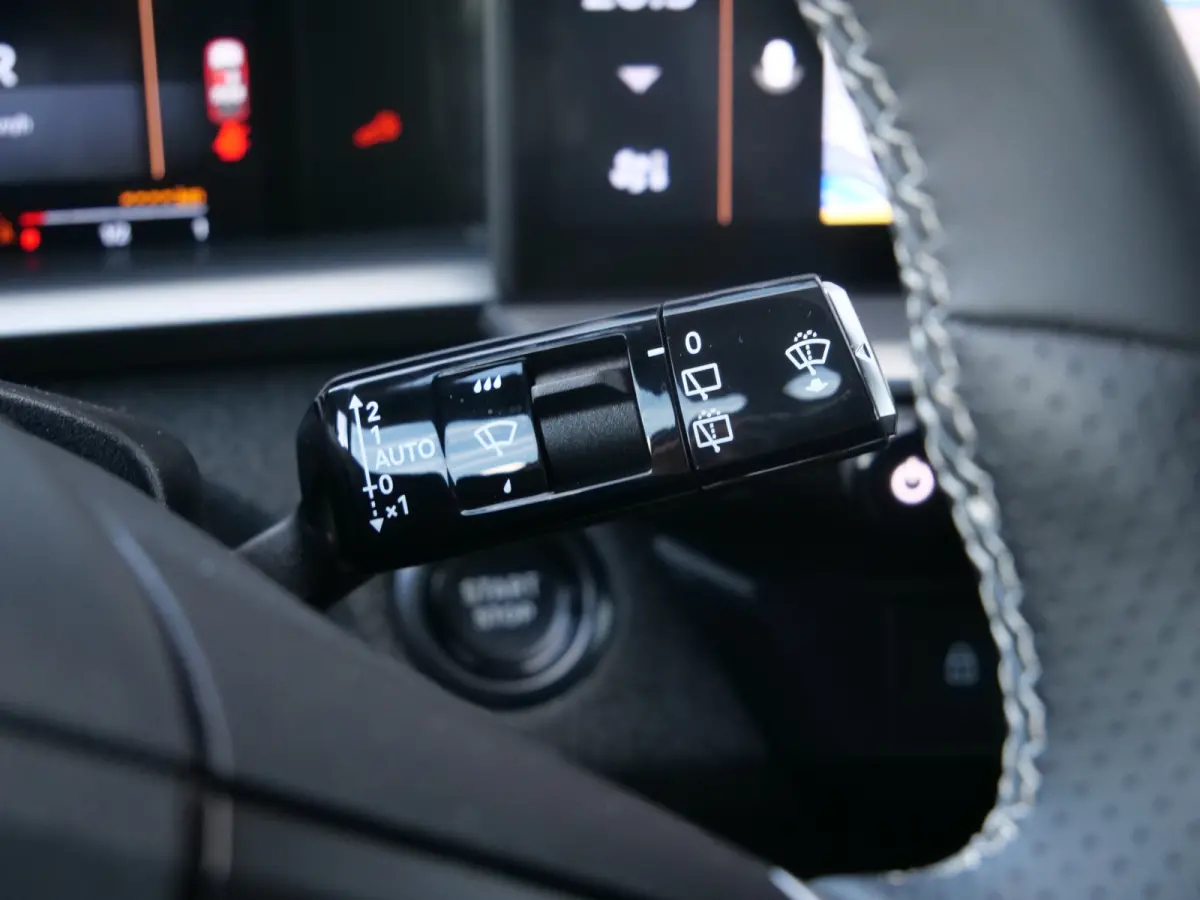 1.2 Turbo Hybrid GS 136 Pk Automaat Navi / DAB / Apple Carplay / Camera / Stoelverwarming