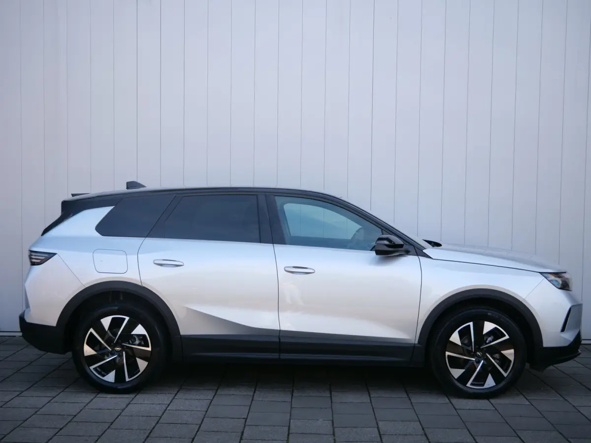 1.2 Turbo Hybrid GS 136 Pk Automaat Navi / DAB / Apple Carplay / Camera / Stoelverwarming