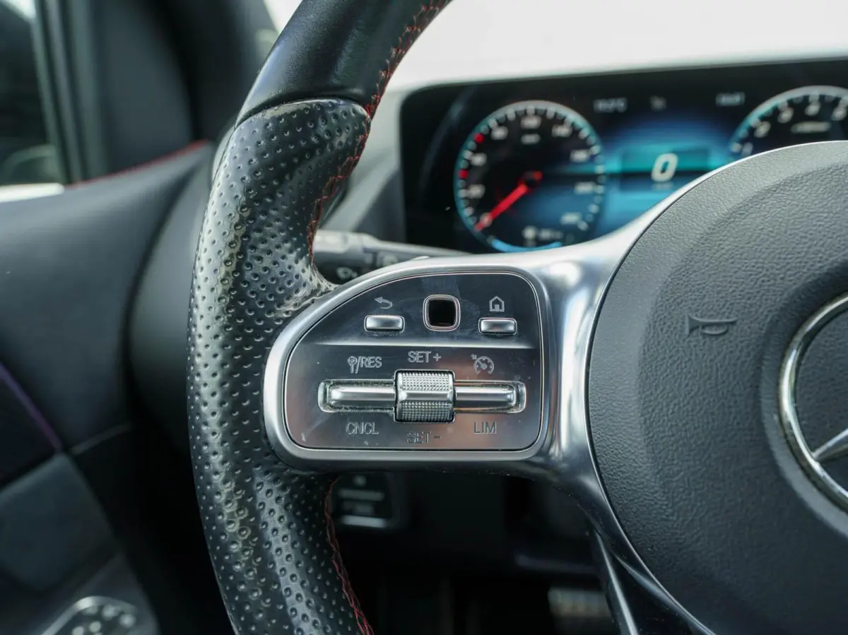 250 e AMG Business Solution | Navigatie | Camera | Sfeerverlichting | Trekhaak