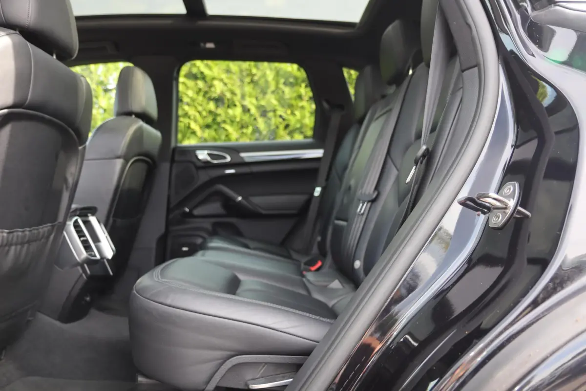 S E-Hybrid 419PK 🚀 | Pano ☀️ | Bose 🔊 | Trekhaak 🔗 | Leder 🛋️ | Zeer compleet!