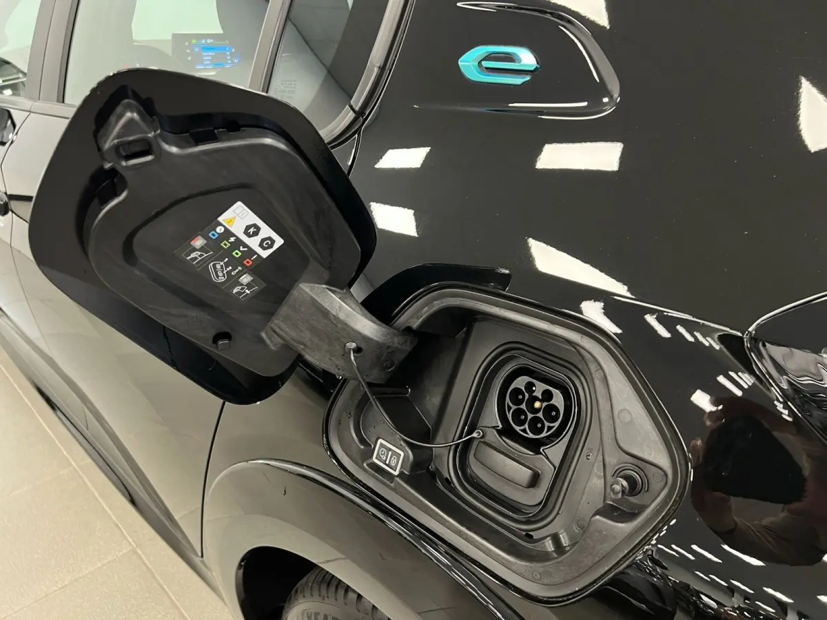 EV Active 50 kWh / Stoelverw. / Pdc / SOH 100% /