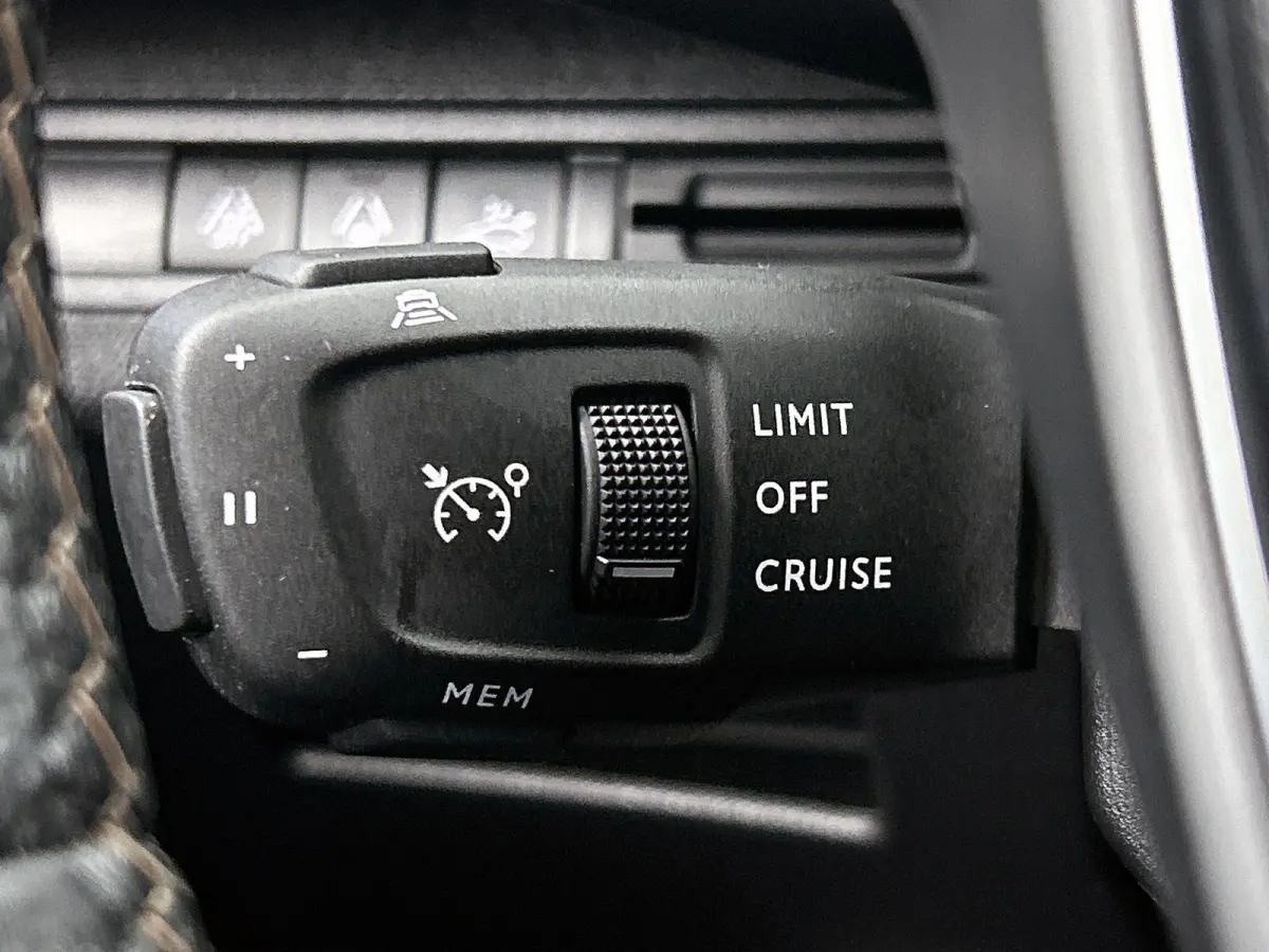 1.2 130pk GT Automaat | Elektrische Klep | Adaptieve Cruise Control | Navigatie | Camera | Keyless Entry/Start | 19"LMV | Full-LED | Stoelverwarming |