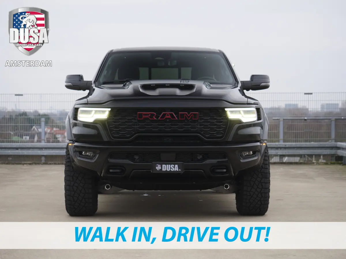 1500 | RHO | 3.0L Twin-Turbo I6 | 4x4 | Crew Cab | Incl BPM | Prijs incl BPM | Panoramadak | 14,4-inch Touchscreen | Passenger Display | Getoonde accessoires zijn verkrijgbaar tegen meerpri