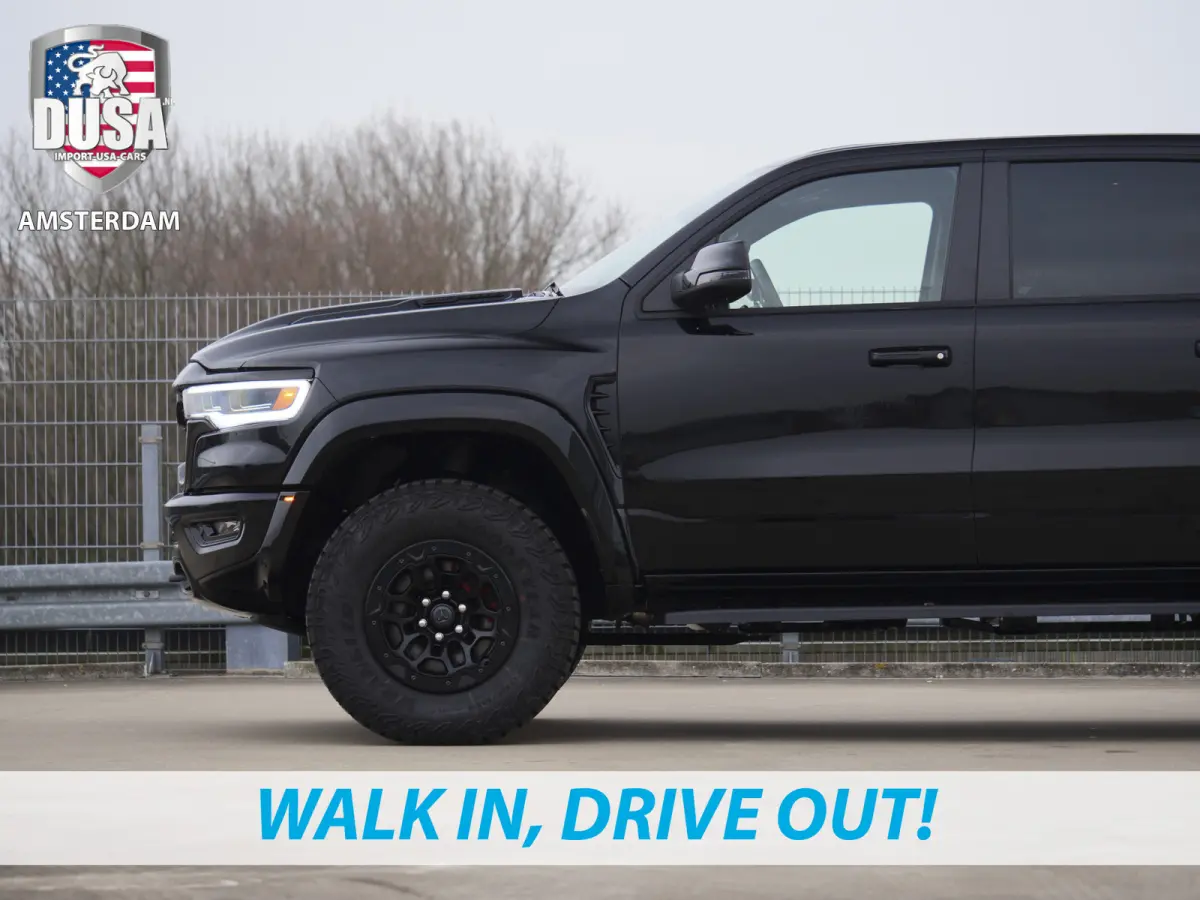 1500 | RHO | 3.0L Twin-Turbo I6 | 4x4 | Crew Cab | Incl BPM | Prijs incl BPM | Panoramadak | 14,4-inch Touchscreen | Passenger Display | Getoonde accessoires zijn verkrijgbaar tegen meerpri