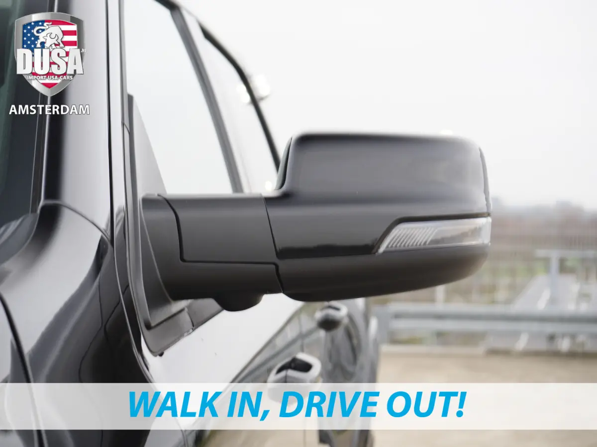 1500 | RHO | 3.0L Twin-Turbo I6 | 4x4 | Crew Cab | Incl BPM | Prijs incl BPM | Panoramadak | 14,4-inch Touchscreen | Passenger Display | Getoonde accessoires zijn verkrijgbaar tegen meerpri