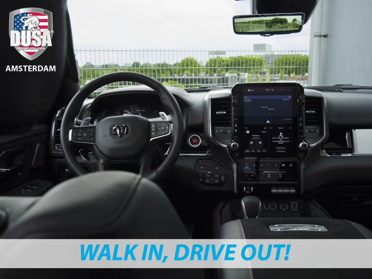 1500 | RHO | 3.0L Twin-Turbo I6 | 4x4 | Crew Cab | Incl BPM | Prijs incl BPM | Panoramadak | 14,4-inch Touchscreen | Passenger Display | Getoonde accessoires zijn verkrijgbaar tegen meerpri