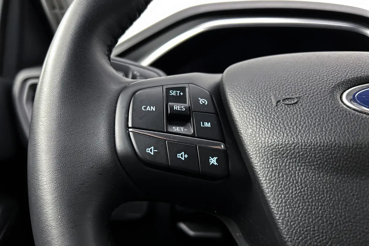 1.0 EcoBoost Hybrid Titanium | LED koplampen | Navigatie | Parkeersensoren
