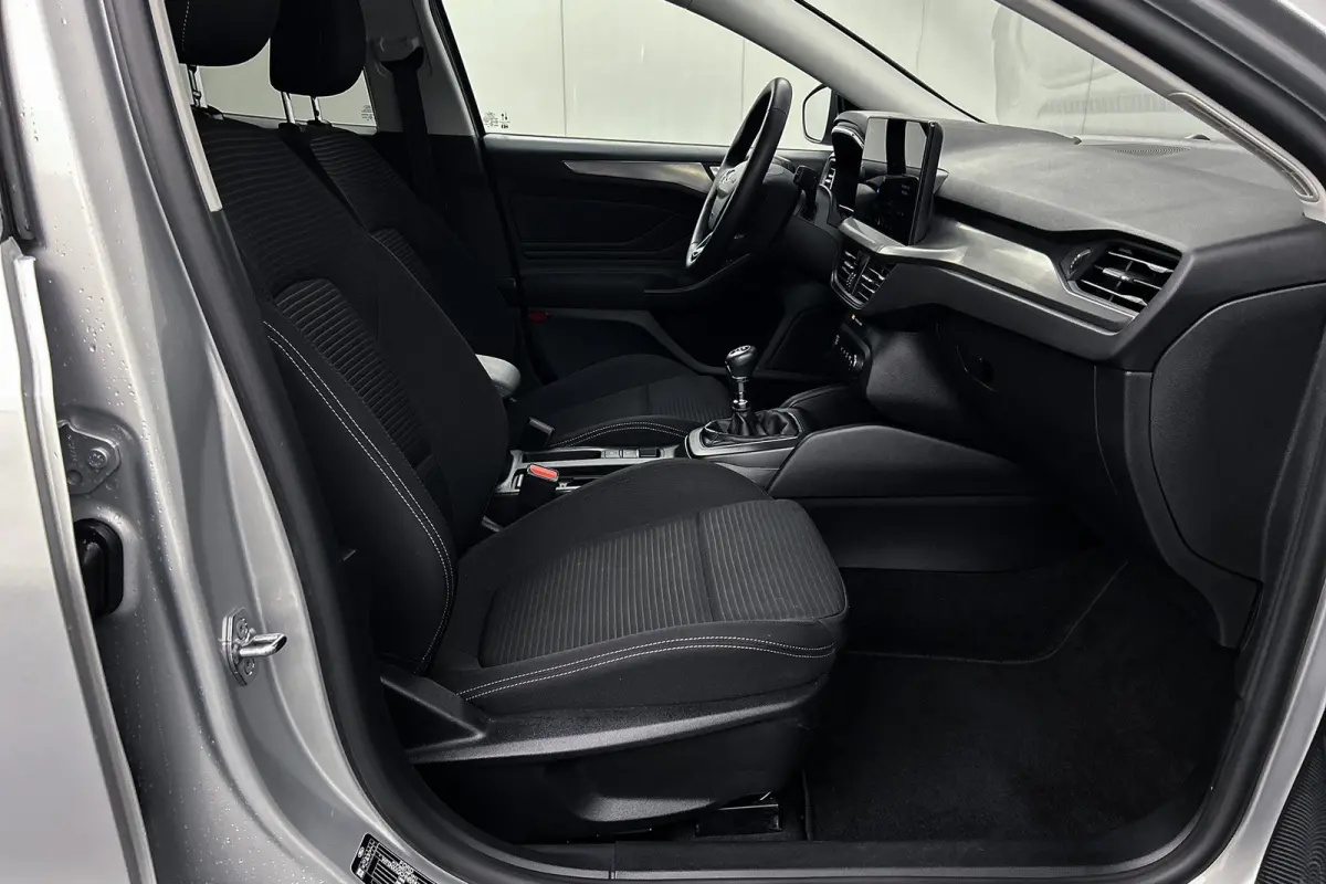 1.0 EcoBoost Hybrid Titanium | LED koplampen | Navigatie | Parkeersensoren