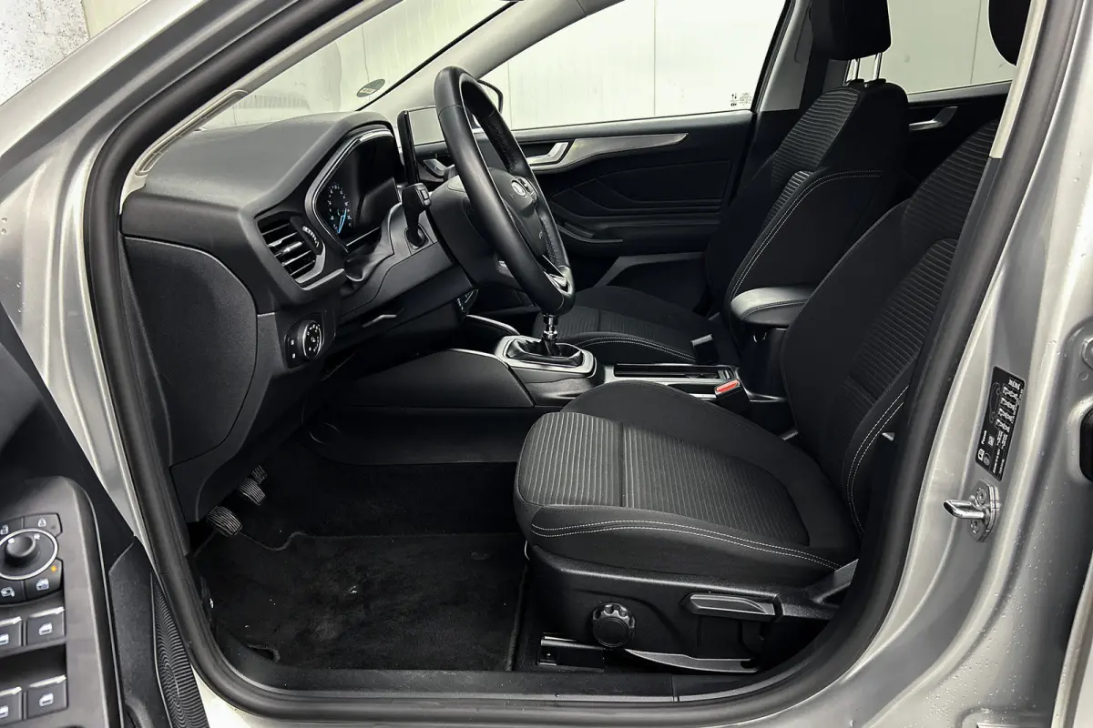 1.0 EcoBoost Hybrid Titanium | LED koplampen | Navigatie | Parkeersensoren