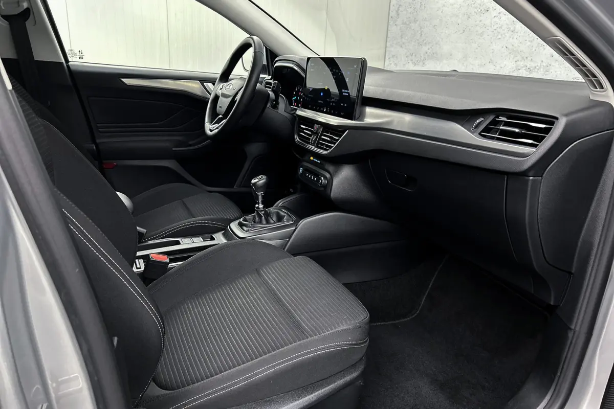 1.0 EcoBoost Hybrid Titanium | LED koplampen | Navigatie | Parkeersensoren